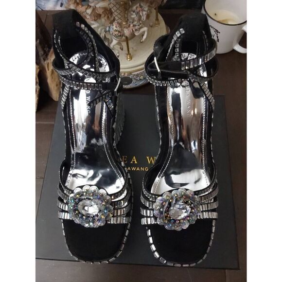 BNIB~AZALEA WANG Rosalia Black & Silver Platform Sparkle Wedge Heel Sandals Sz 1 - Picture 4 of 11